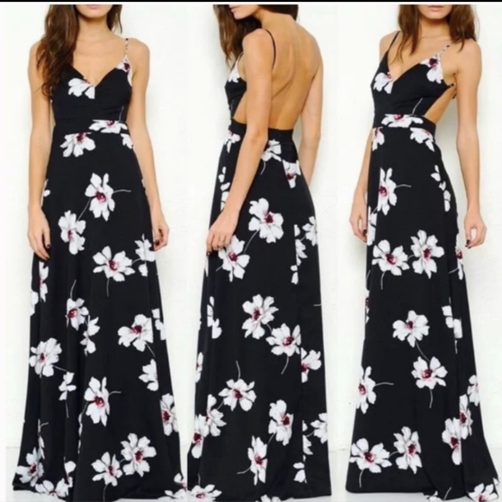 NWT L'Atiste Maxi Dress